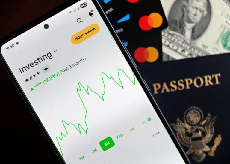 Best Travel Apps for Flights, Maps, and Local Tips