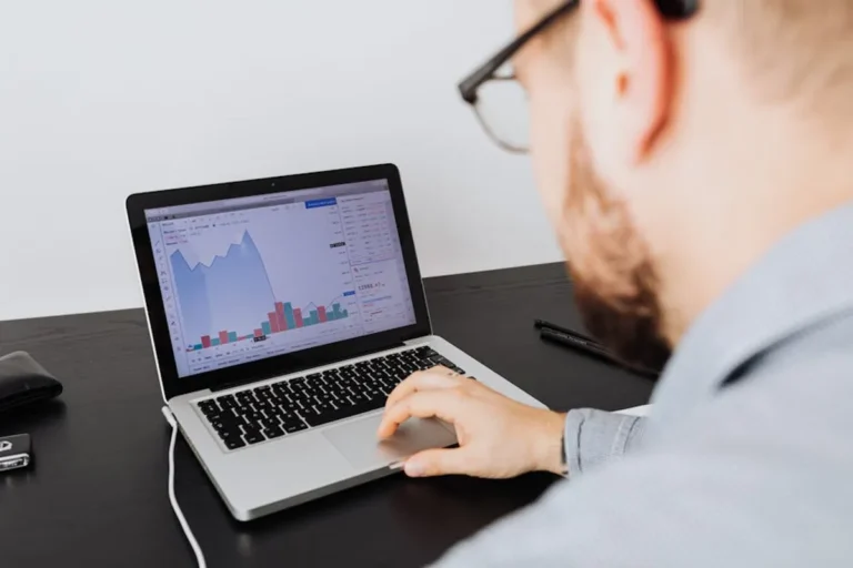 Bloggerstopics Explained: Features, Search Intent, and Safer Alternatives