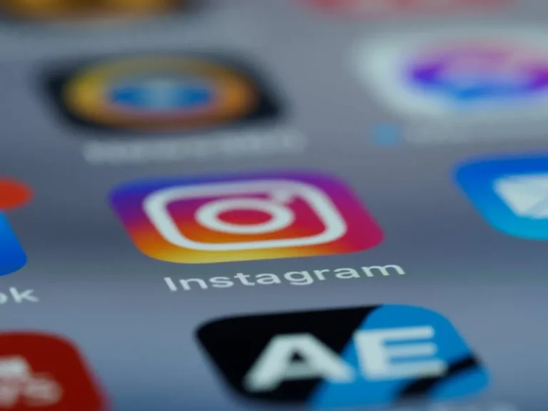 Insta Finsta: What It Is, How It Works, and Safer Alternatives